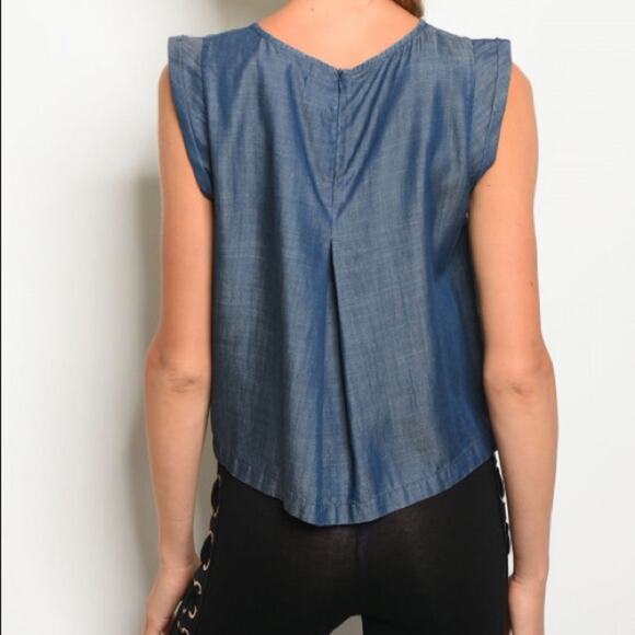 Sleeveless Denim Top Chambray - Picture 3 of 8